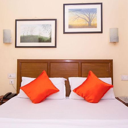 Zo Rooms Gol Park Καλκούτα Εξωτερικό φωτογραφία